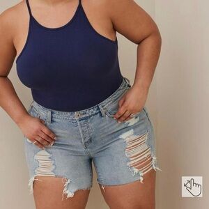 Torrid Women’s Plus 5 Inch Classic Denim HighRise Shorts Medium Wash Size 20